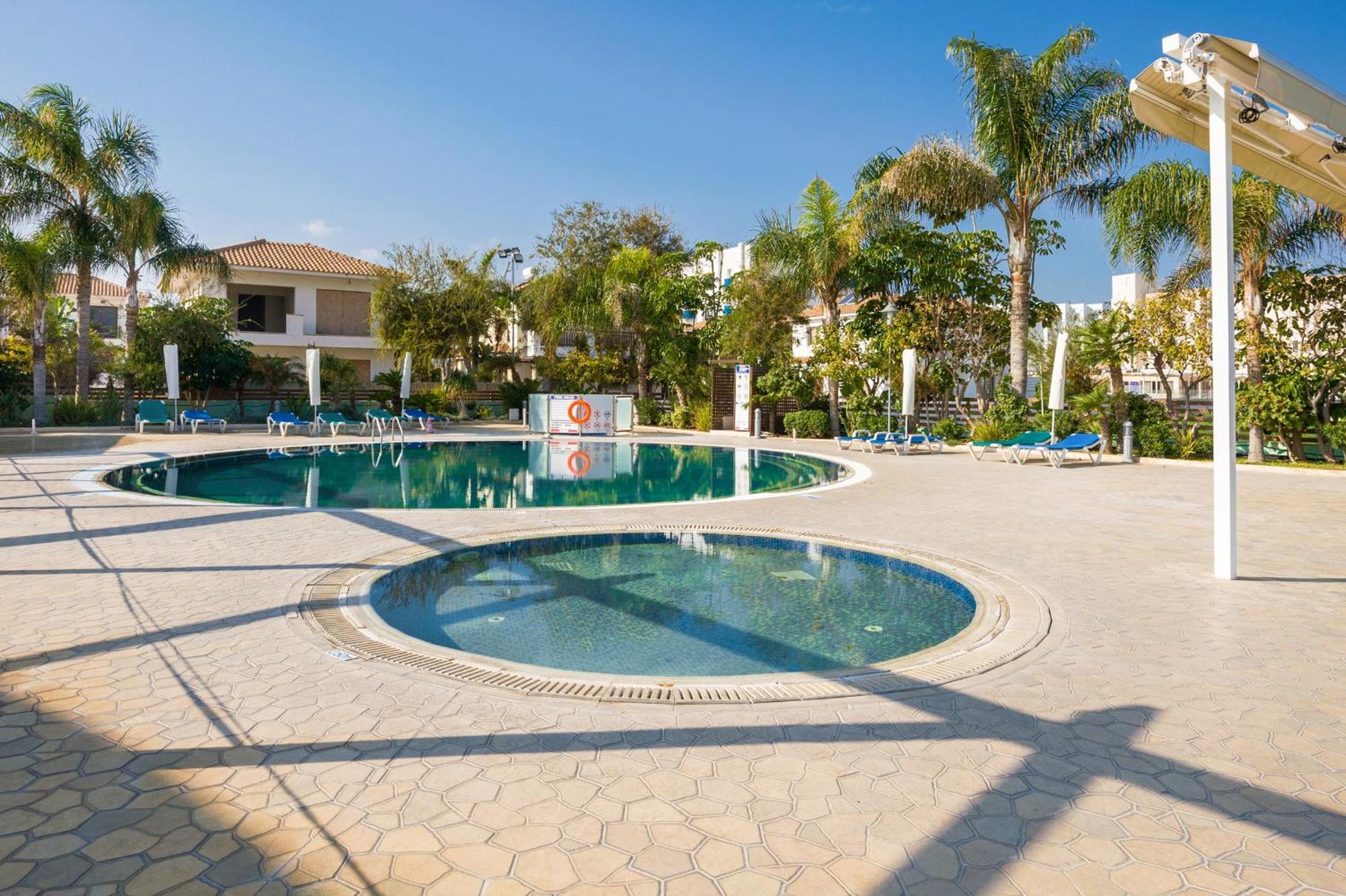Pernera Villa Oasis מראה חיצוני תמונה